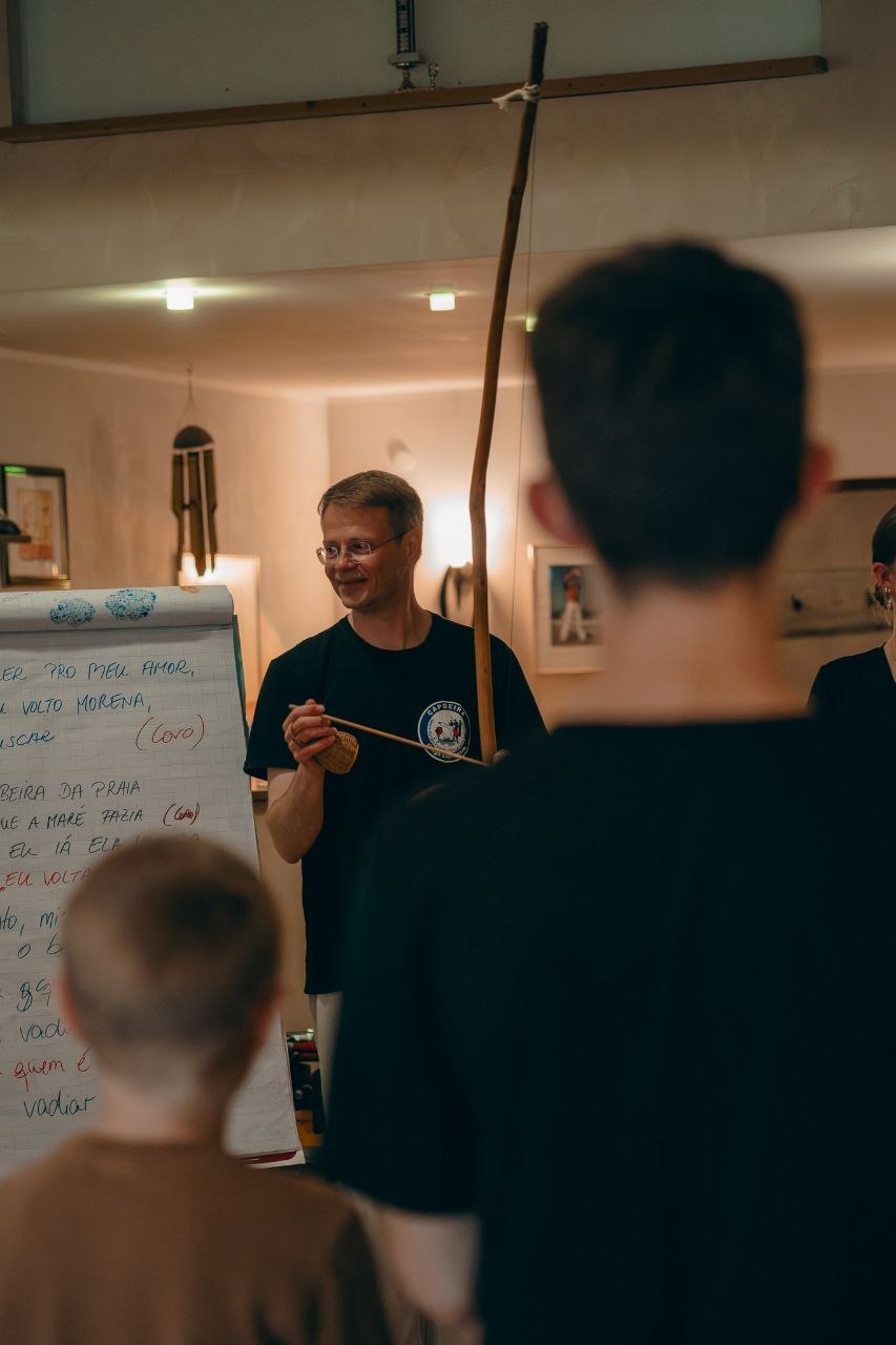Gemeinsames Lernen der portugiesischen Liedtexte im Training